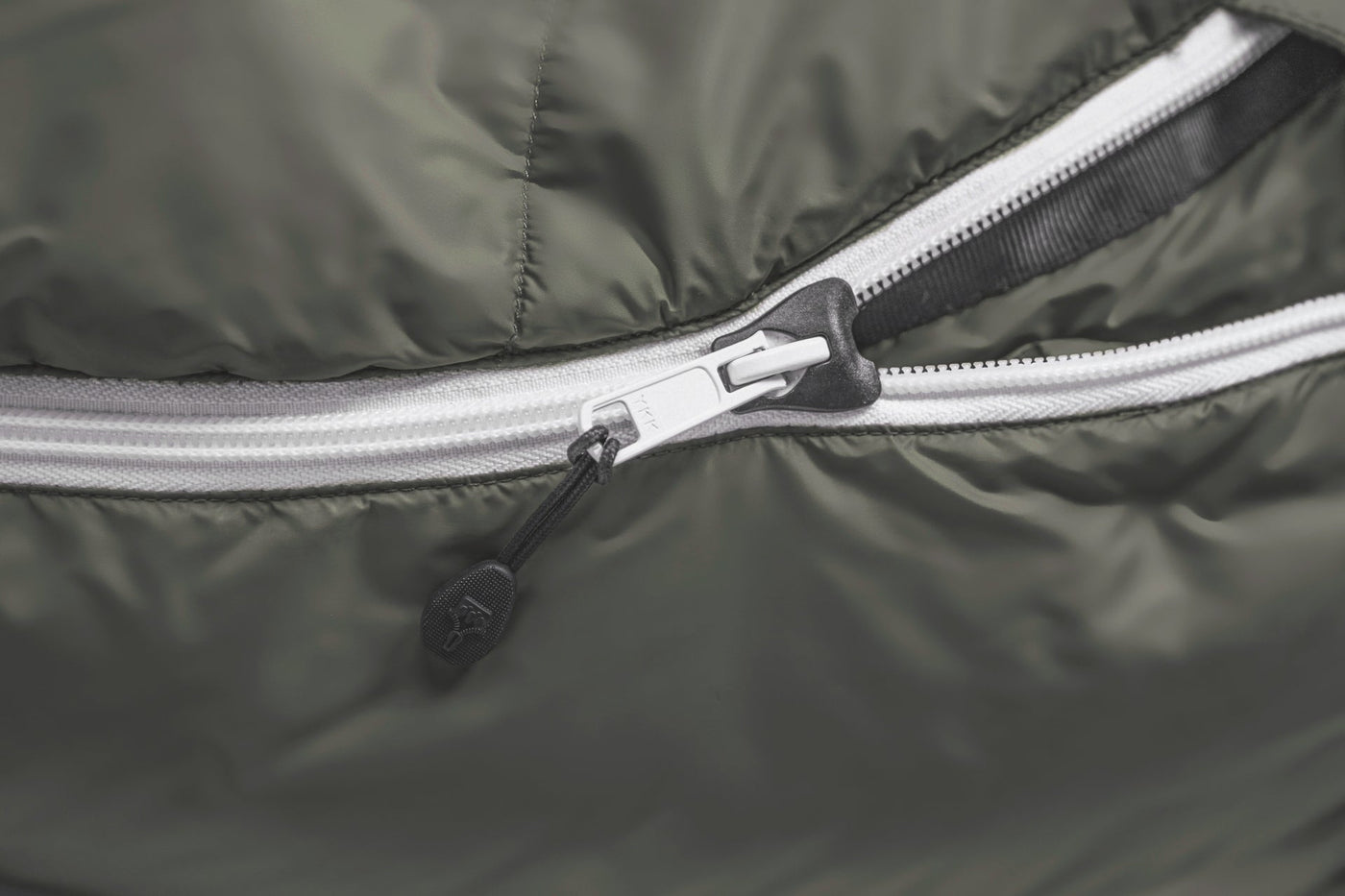 Grüezi bag Daunenschlafsack Biopod DownWool Summer Comfort - Reißverschluss mit Einklemmschutz